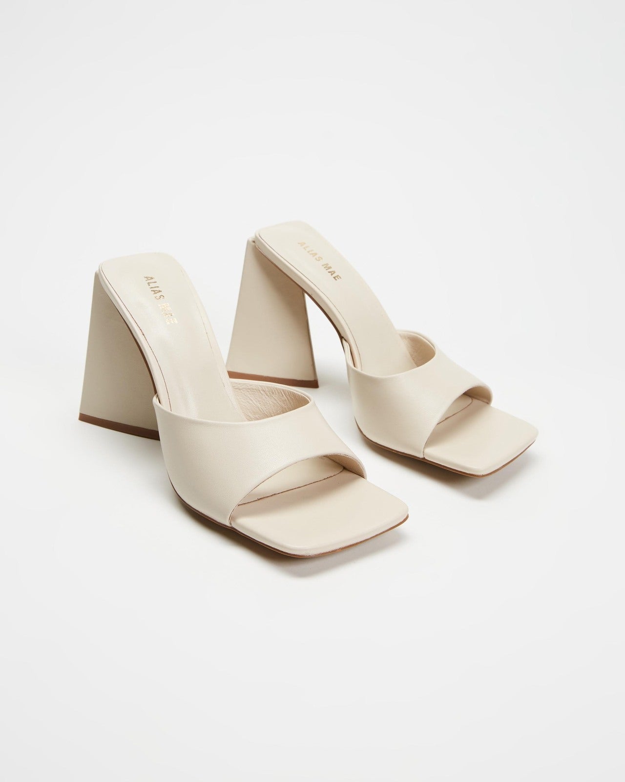 Alias Mae Leather Rini Heel - Size 41