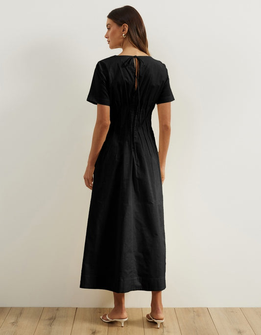 Atmos&Here Black Maya Pleat Maxi Dress - 6, 8, 10, 12, 14 & 16 Available